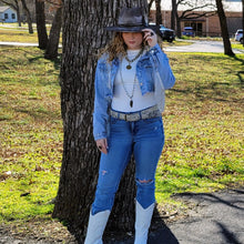 Load image into Gallery viewer, Amazonite Beaded Necklace with Antique Gold Feather 251x-3