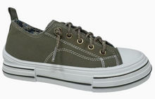 Load image into Gallery viewer, Very G Aman Sparkle Lace Sneakers