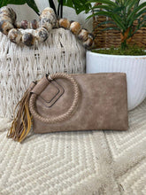 Load image into Gallery viewer, Soft Vegan Leather Wristlet/Clutch