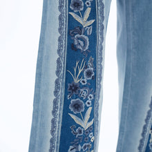Load image into Gallery viewer, Bayeas High Rise Floral Embellished Jeans