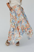 Load image into Gallery viewer, Swing Of Things Pocketed Midi Skirt - Floral