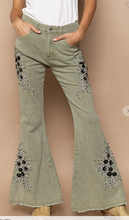 Load image into Gallery viewer, Pol Embroidered Bell Bottom