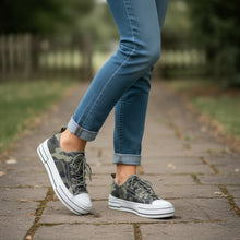 Load image into Gallery viewer, Very G Aman Sparkle Lace Sneakers