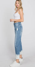 Load image into Gallery viewer, Bleach Hem Crop Jeans
