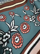 Load image into Gallery viewer, Flared Pants Floral Printed High-Waisted Pockets Jeans
