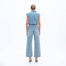 Load image into Gallery viewer, Bayeas High Rise Floral Embellished Jeans
