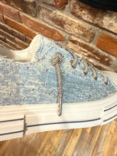 Load image into Gallery viewer, Very G Aman Sparkle Lace Sneakers
