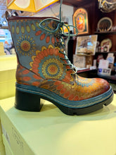 Load image into Gallery viewer, L&#39;artiste Carnivale Boho Boots
