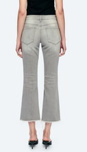 Load image into Gallery viewer, Bayeas Grey Crop Jean
