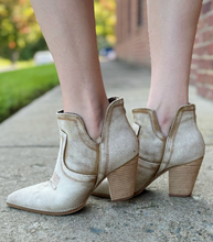 Load image into Gallery viewer, Corkys Smoke Show Western Booties
