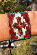 Load image into Gallery viewer, Fleur Shoshone wine cuff
