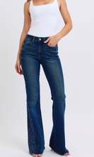 Load image into Gallery viewer, Judy Blue Rhinestone side jean
