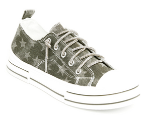 Very G Aman Sparkle Lace Sneakers