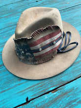 Load image into Gallery viewer, Large Feather Flag Hatband
