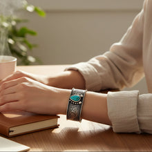 Load image into Gallery viewer, Trianga Falls Cabochon Bracelet
