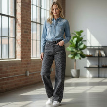 Load image into Gallery viewer, Bayeas High Rise Leopard in Black
